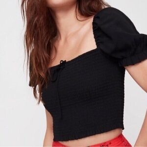 ARITZIA WILFRED Black Smocked Top with puff sleeves  Prairie sz large